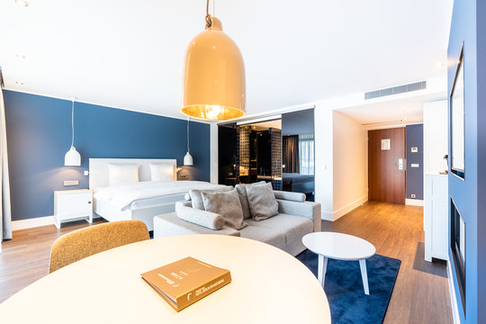 Junior Suite blue