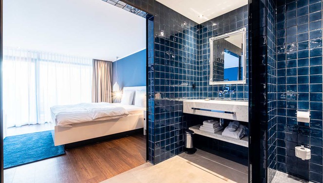 Junior Suite blue