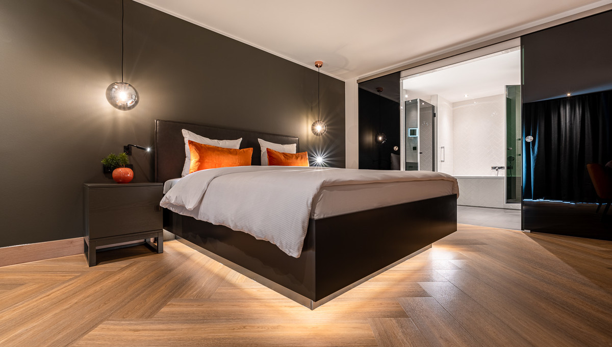 Suite Orange Bett